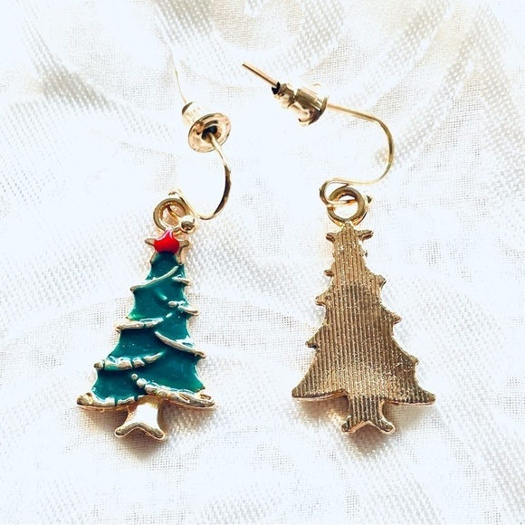 NWT Lot of 2 Festive Drop Earrings – Candy Cane & Christmas Tree Holiday Set - Picture 7 of 14